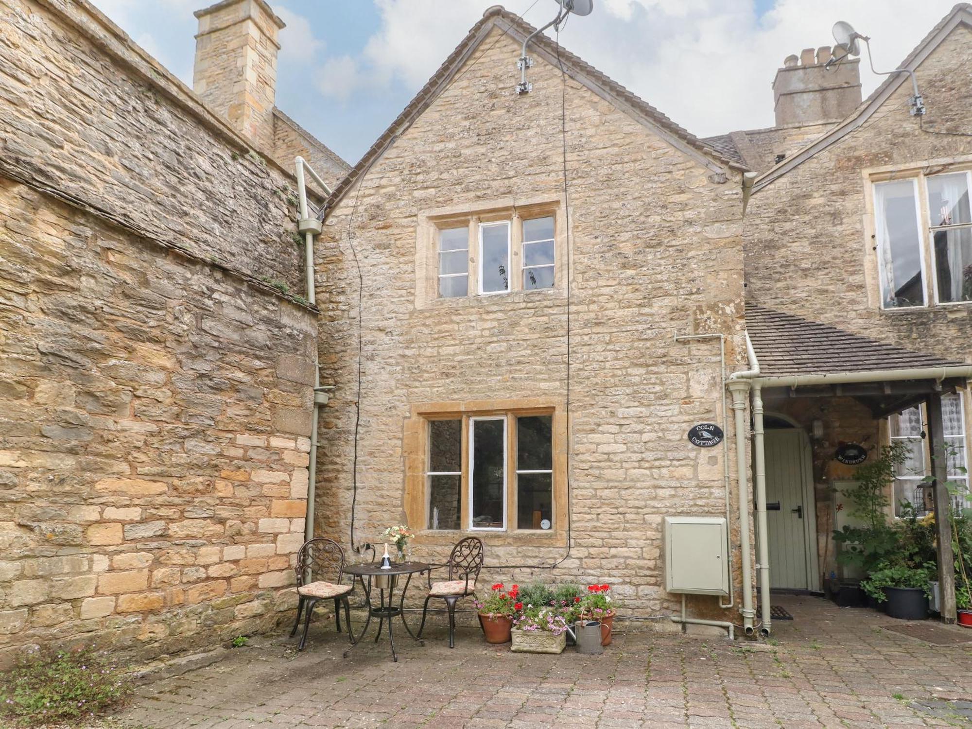 Coln Cottage Stow-on-the-Wold Exterior photo